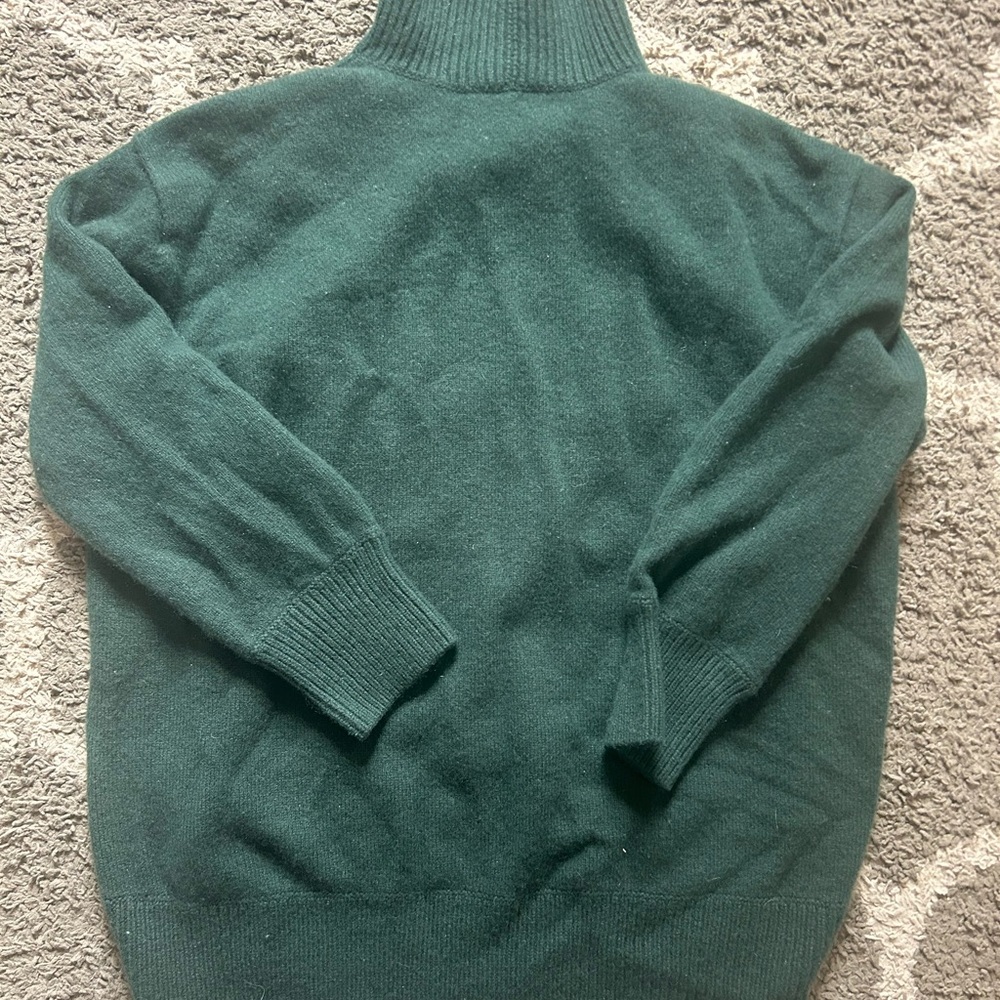 VINCE SIDE SLIT 100% CASHMERE TURTLENECK SWEATER  in DARK PINE COLOR  sz Xl - Picture 6 of 7